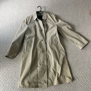 Coacher Alligator Trench Coat - Tan Size 38L